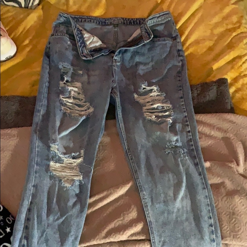 Distressed Mom jeans